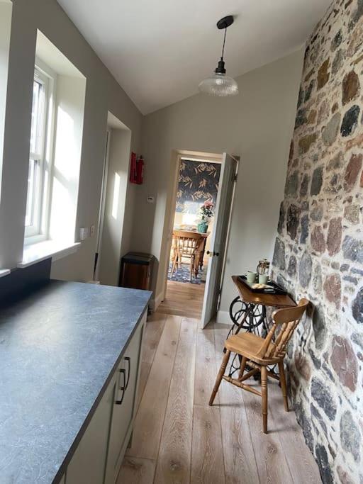 Signalman'S Cottage In Clachnaharry South Kessock ภายนอก รูปภาพ